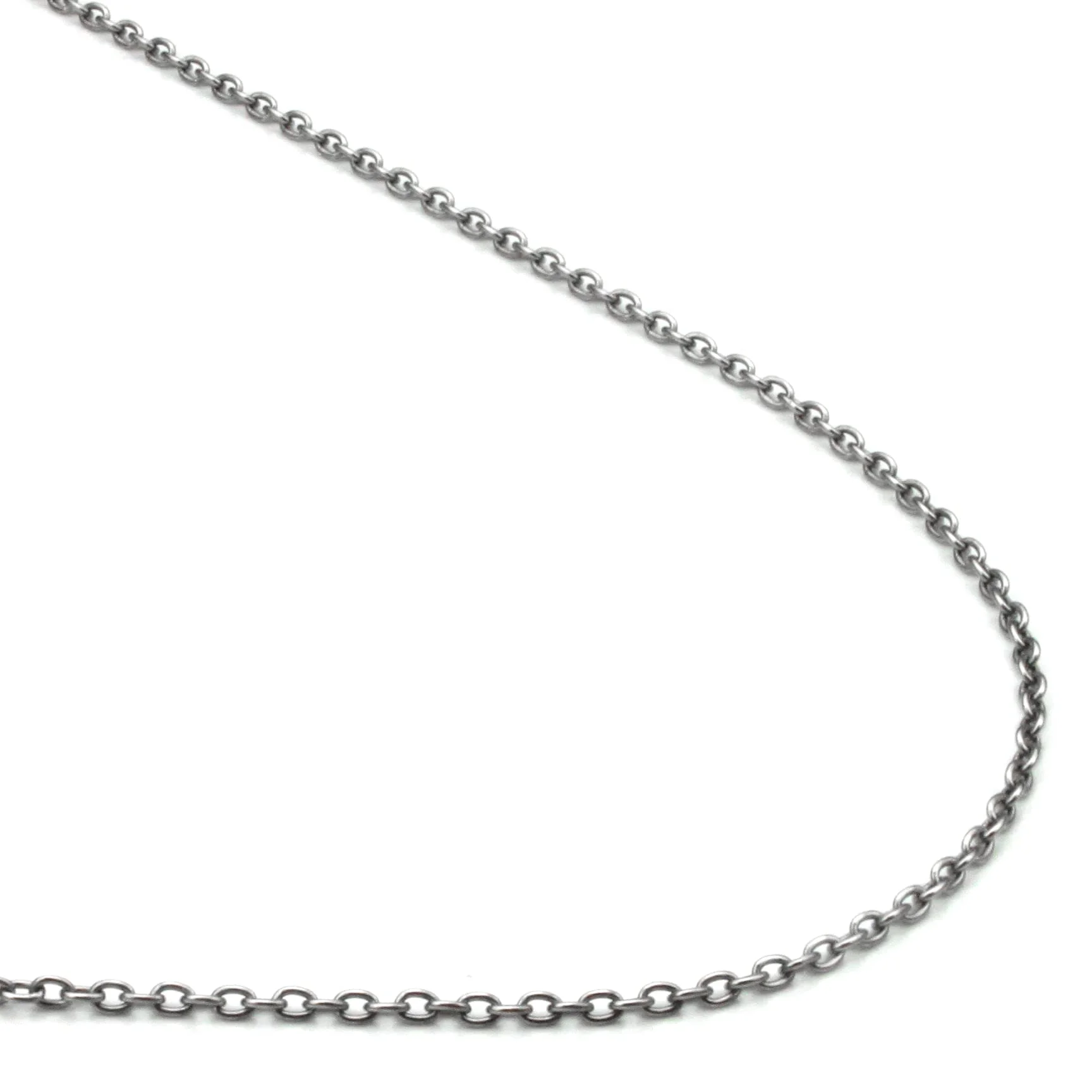 Choosing the Right Thin Metal Chain for Your Wardrobe
