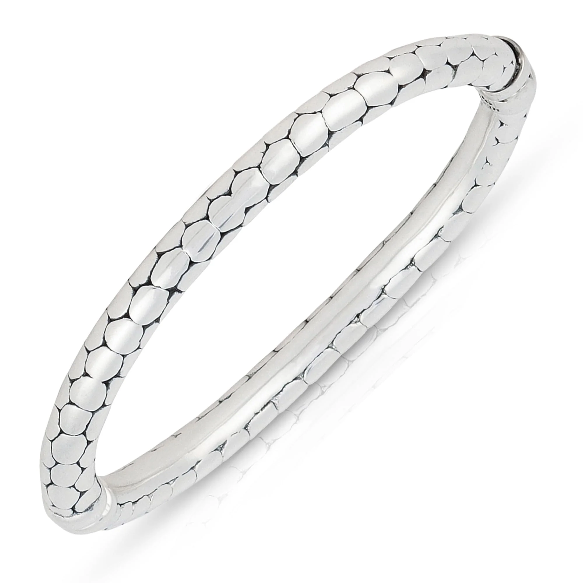 Choosing the Right Bangle Bracelet: A Guide to MAX + STONE's Sterling Silver Option