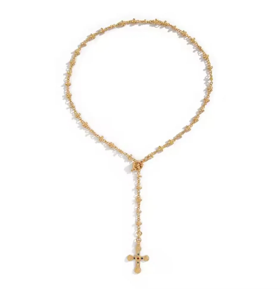 Choosing the Right Gold Statement Necklace