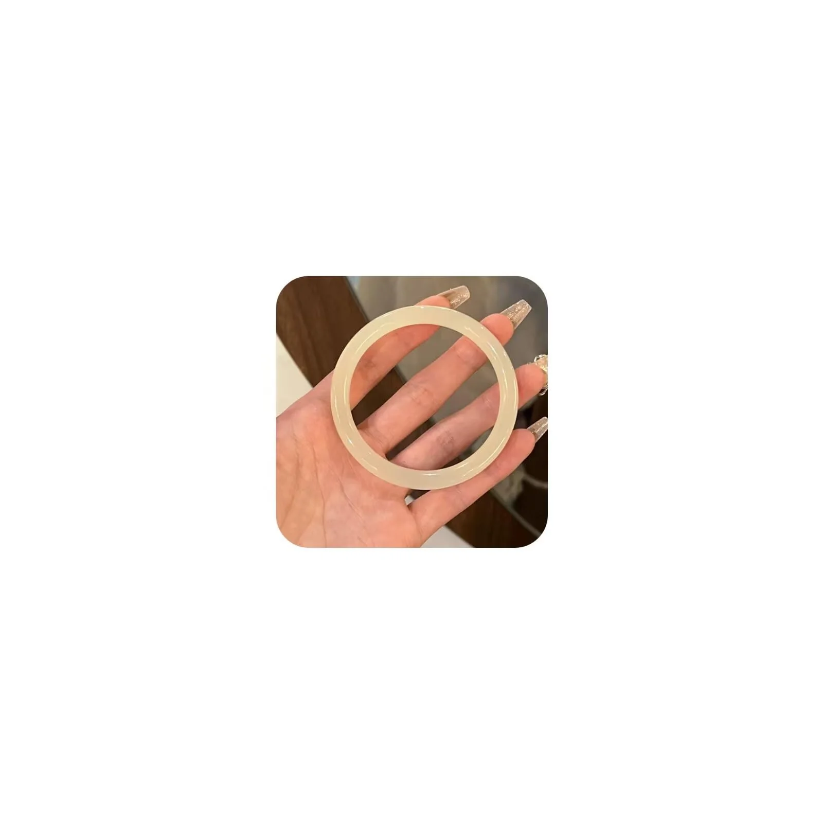 Choosing the Right Jade Bangle for Your Collection
