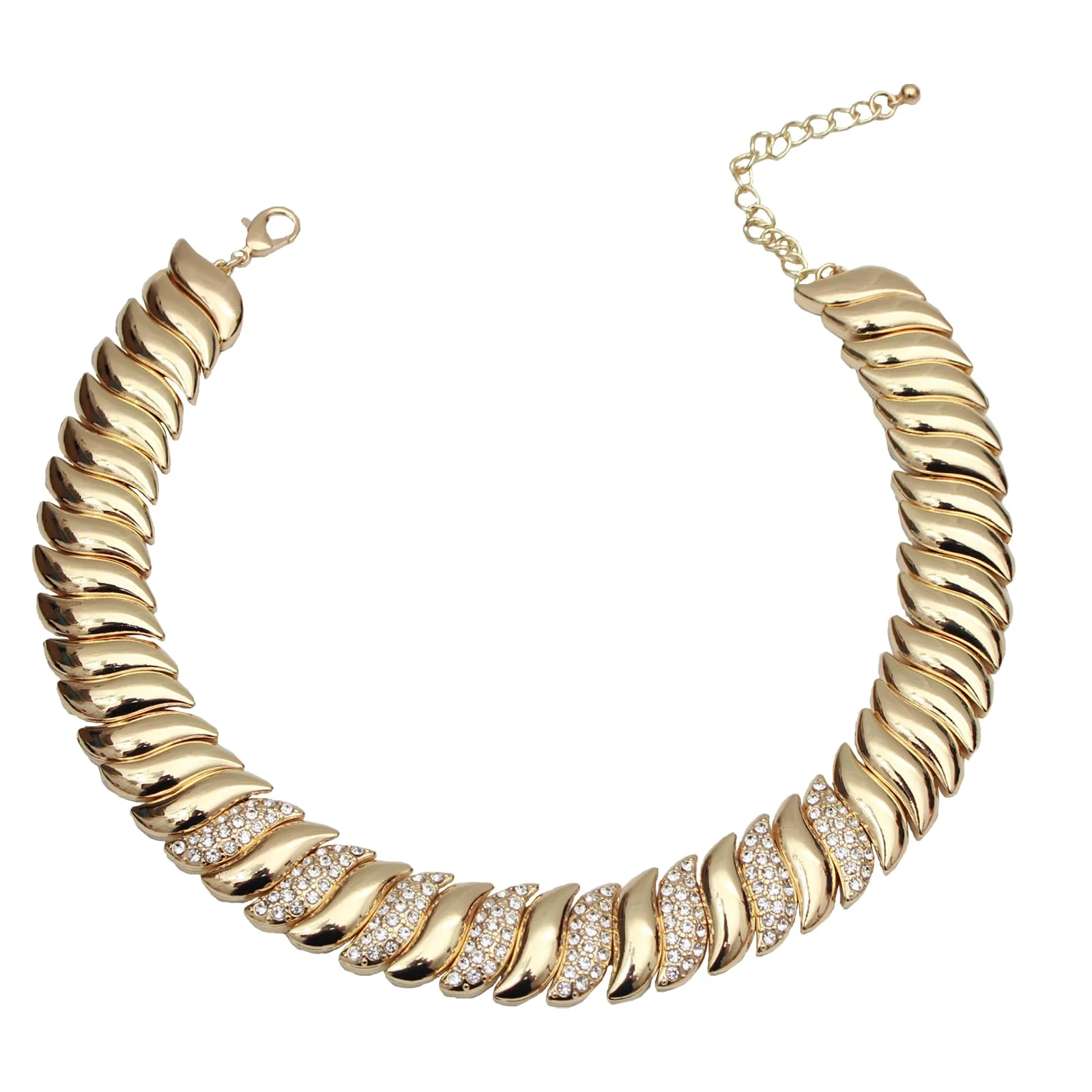 Choosing the Right Chunky Chain Jewelry for Your Style