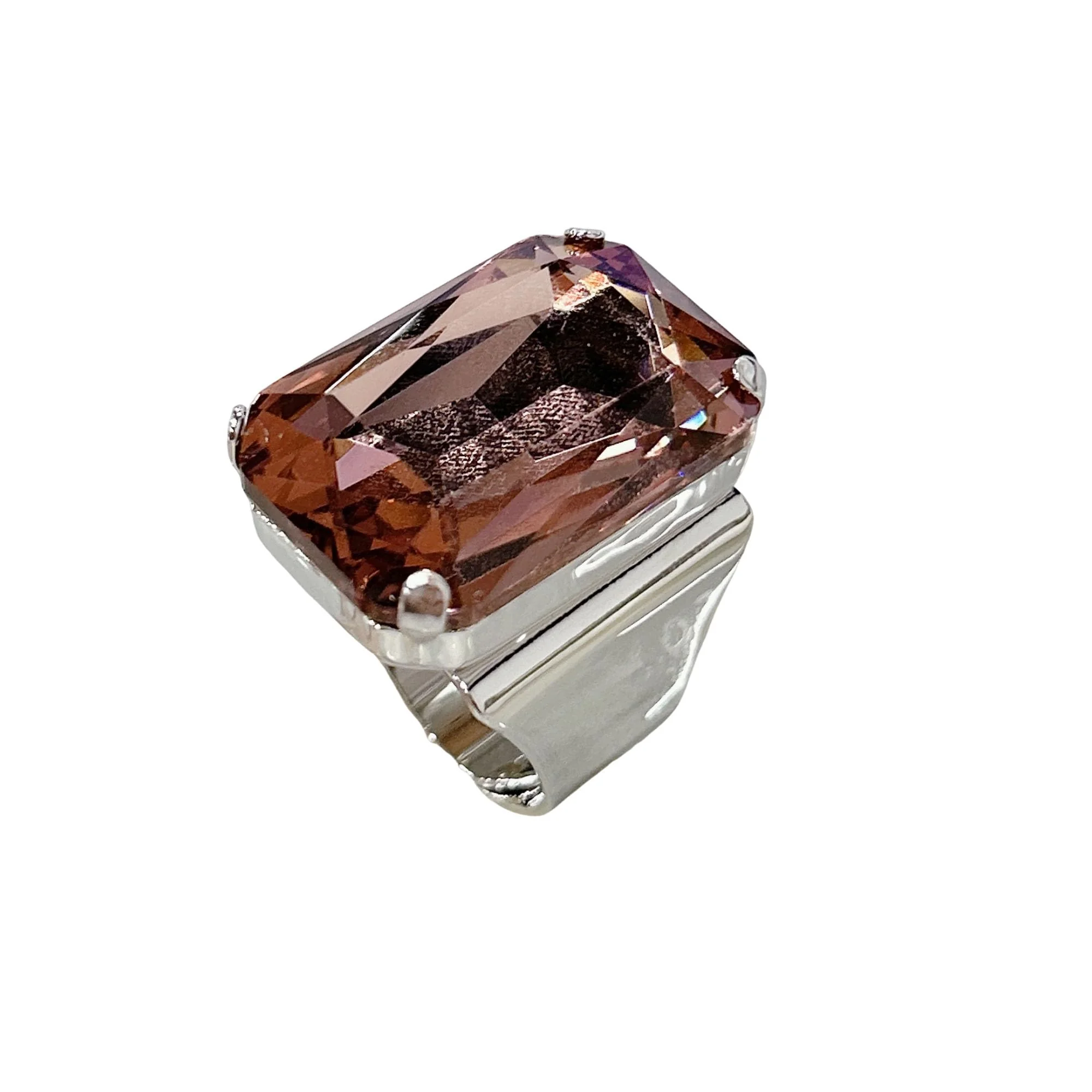 Choosing the Right Large Rectangular Rhinestone Ring
